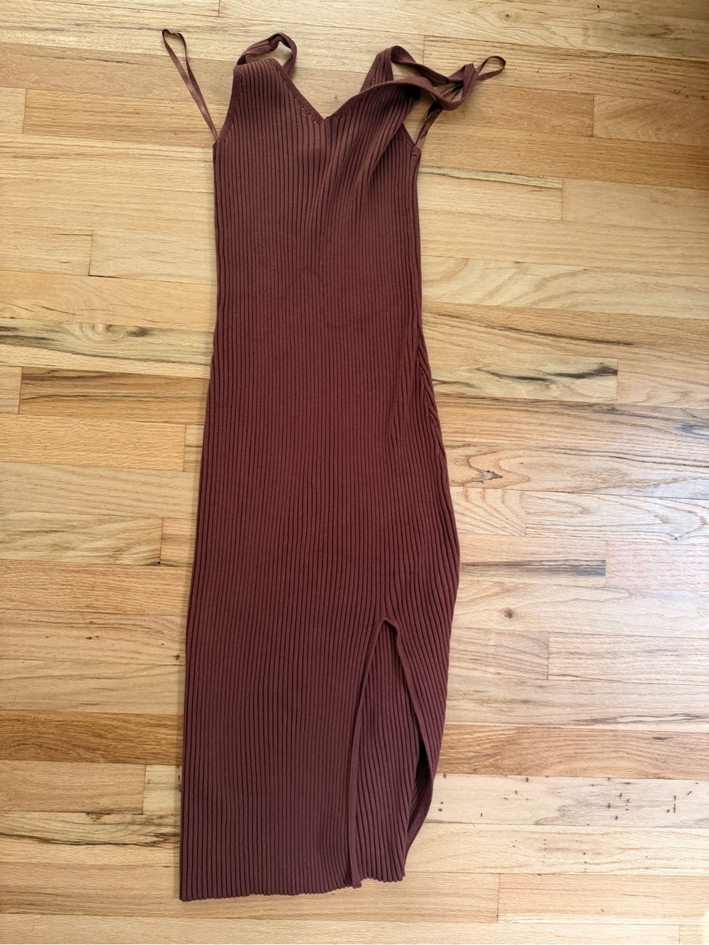 Abercrombie & Fitch Ribbed Maxi Dress in Rust Brown